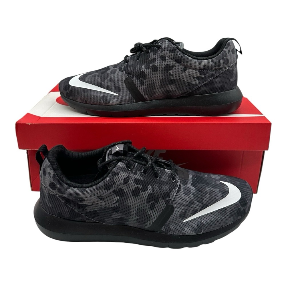 Nike Rosherun NM FB Running Shoes Men Sz 11.5 Dark Grey Camo Sneakers 685196-001